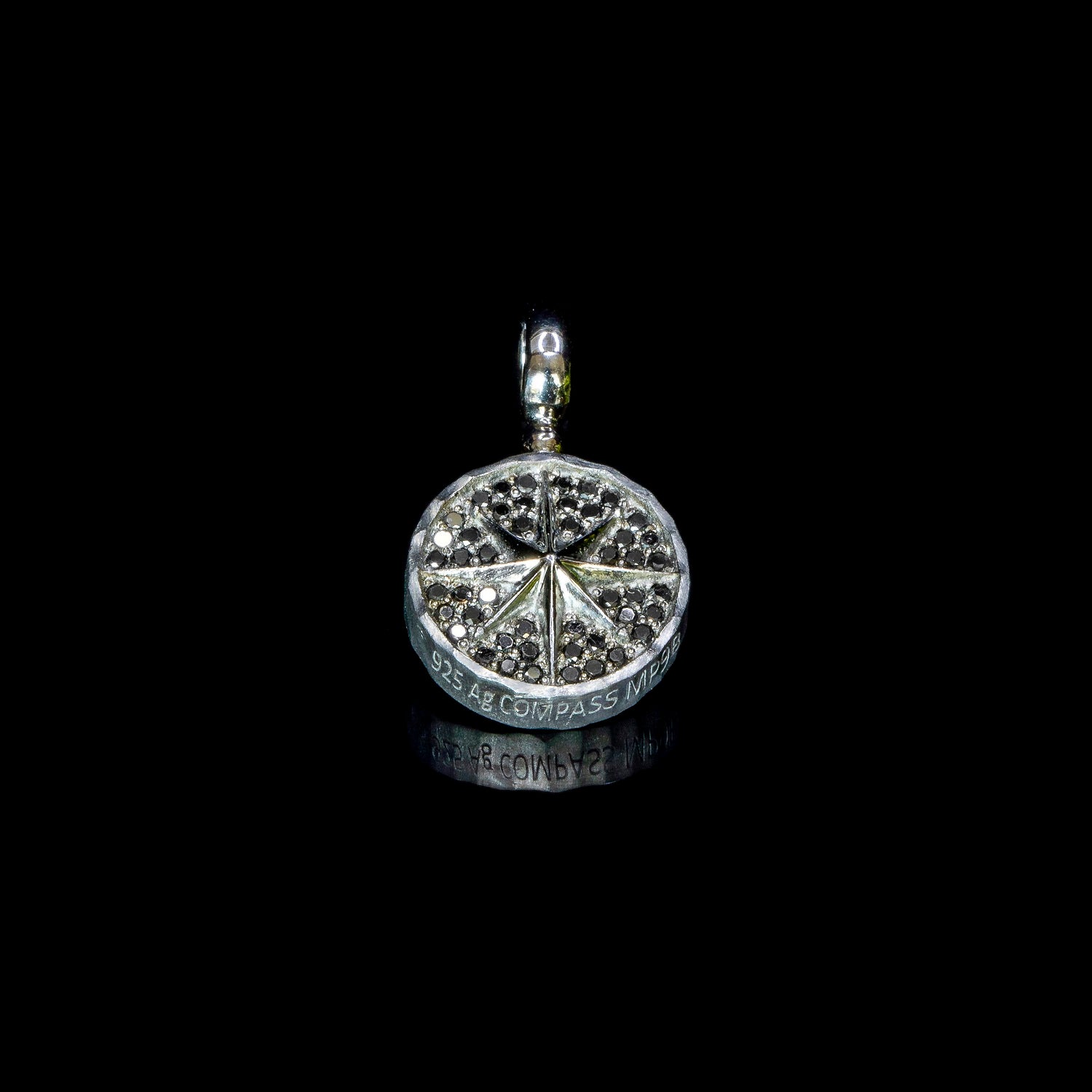 compass-jewelry-silver-black-diamonds-necklace